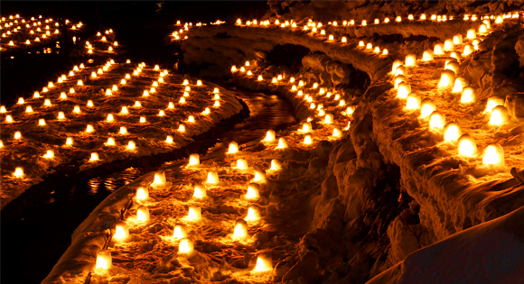 ＜新宿発・西船橋発＞ 日本夜景遺産！『湯西川温泉かまくら祭』 と 旬のフレッシュいちご使用！20種類のスイーツビュッフェで優雅なティータイム♪